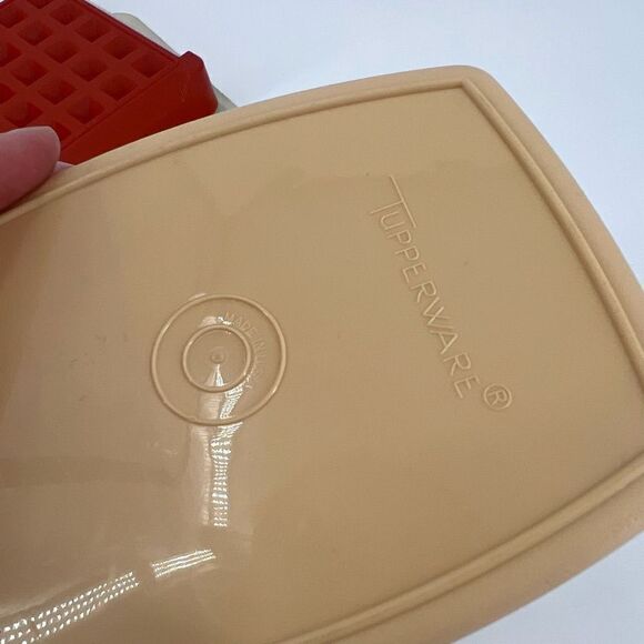 Tupperware small storage containers lot group - Picture 5 of 14